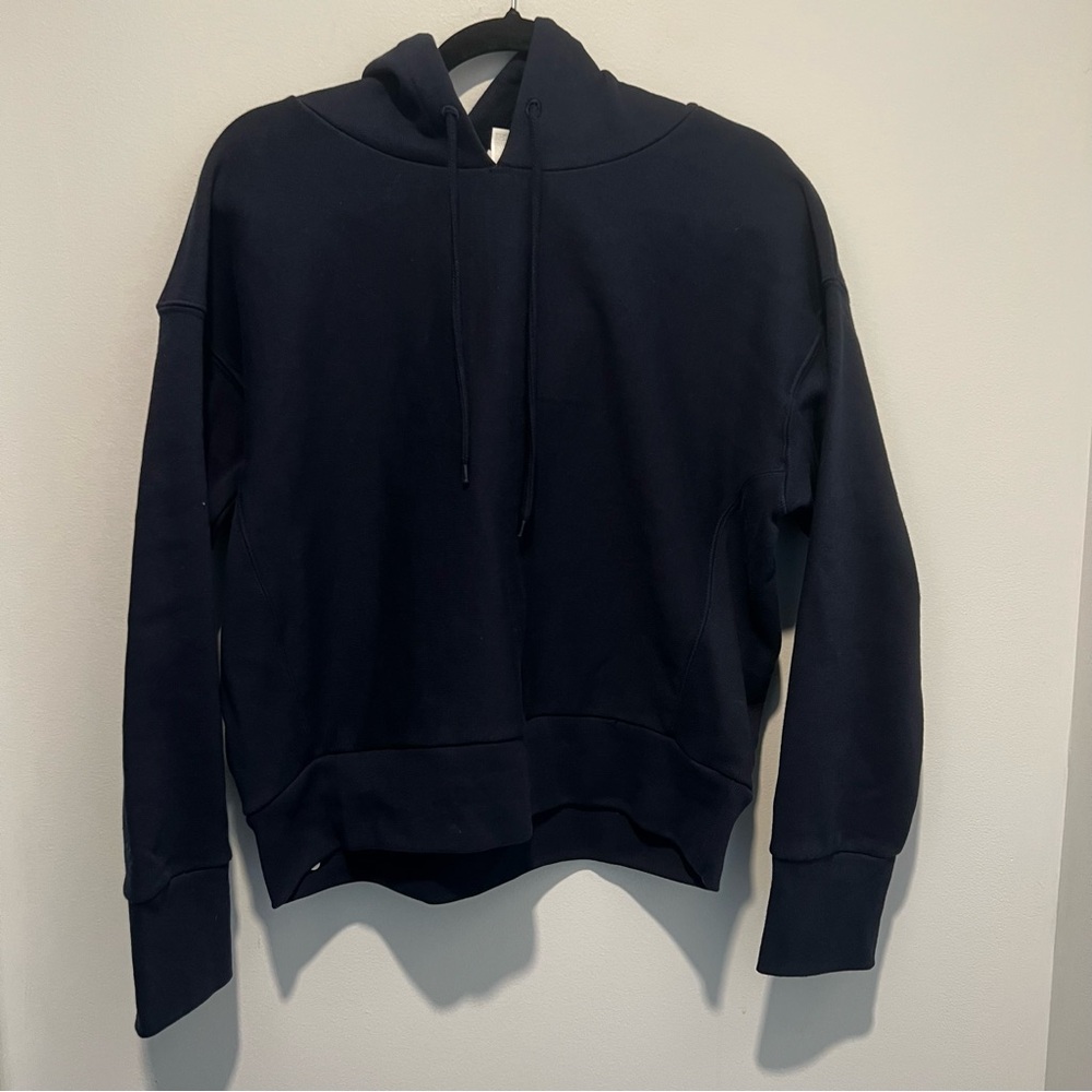 Champion women’s navy blue cropped hoodie  large nwt